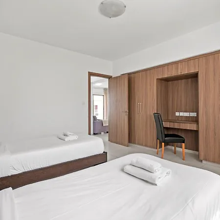 Apartment Downtown 2 Bedroom Larnaca