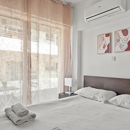 Apartment Downtown 2 Bedroom Larnaca