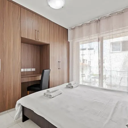 Apartment Downtown 2 Bedroom Larnaca