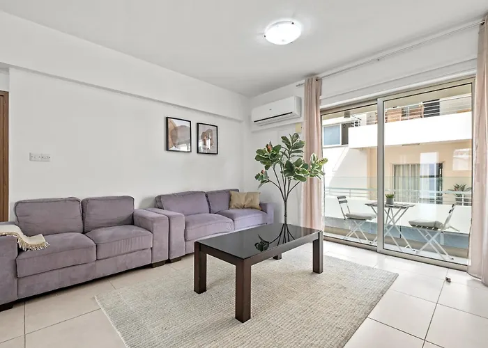 Διαμέρισμα Downtown 2 Bedroom